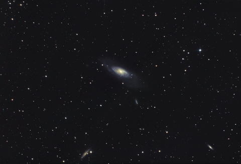 M106